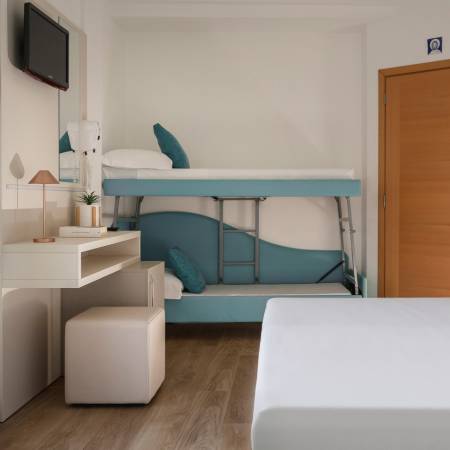 Camera familiare spaziosa all’Hotel Caravel B&B di Misano Adriatico